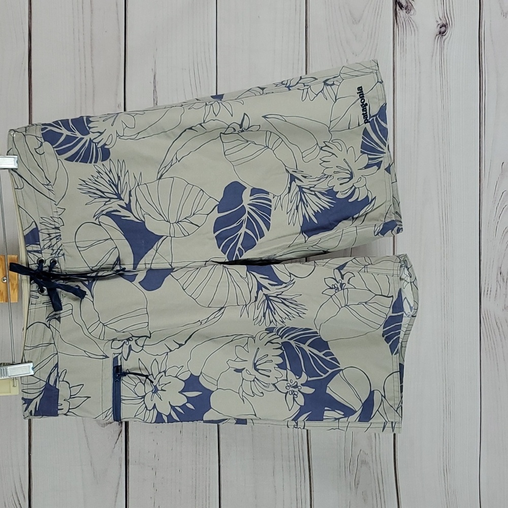 Patagonia • 34 board shorts Hawaiian - hdyro planning